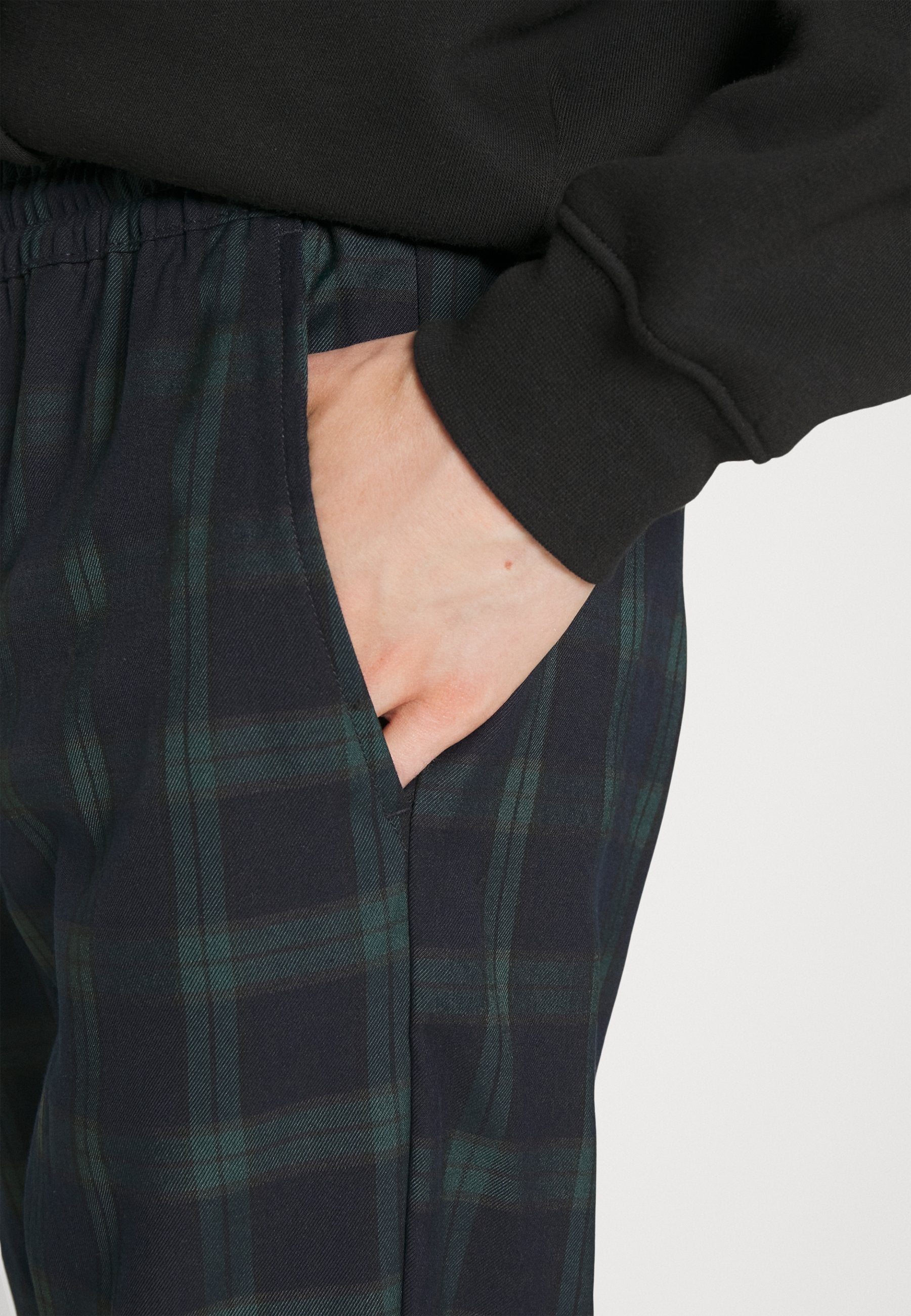 ONSLINUS TAP CHECK PANT Media 5