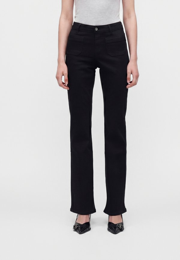 ONLY ONLWAUW - Flared Jeans - black denim