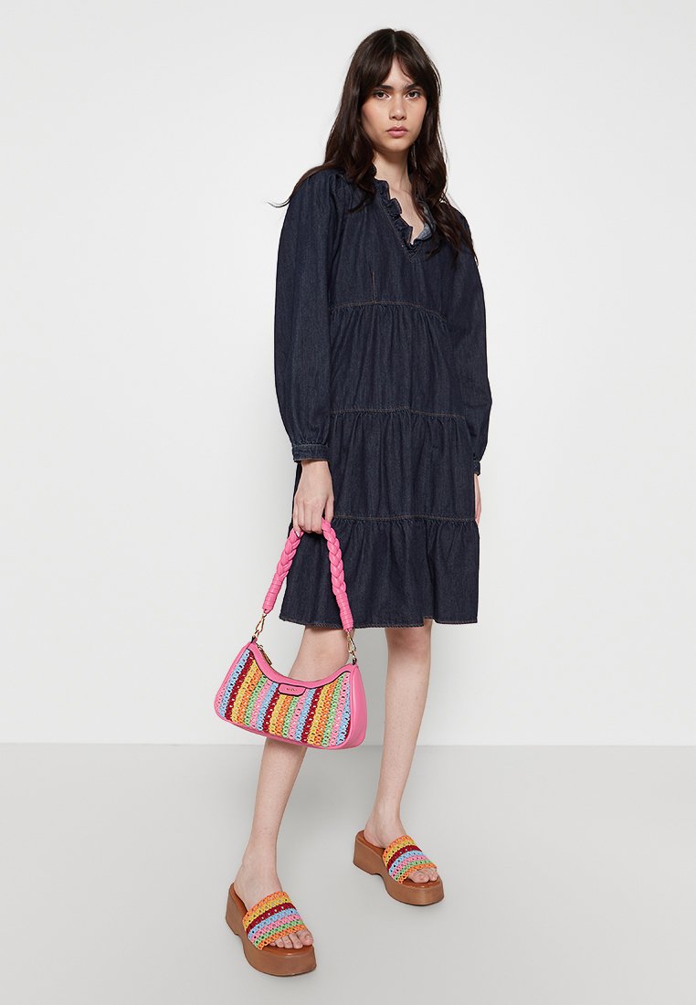 Love Moschino