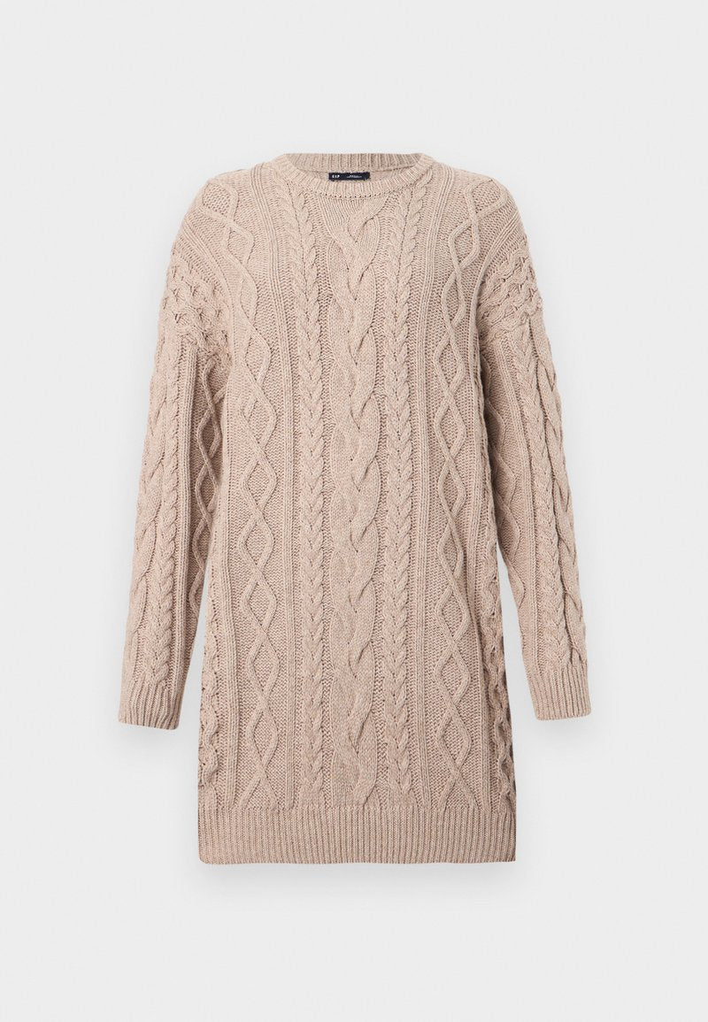 Pullover mit Zopfmuster in einem weichen Beige, mit langen Ärmeln und rundem Ausschnitt. Strukturierte Muster entlang des Körpers und der Ärmel.