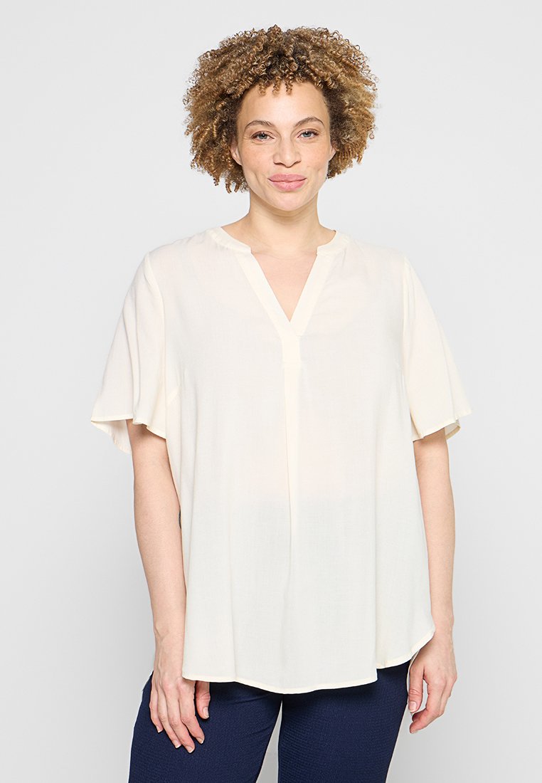 CARLOTTE  Media 1