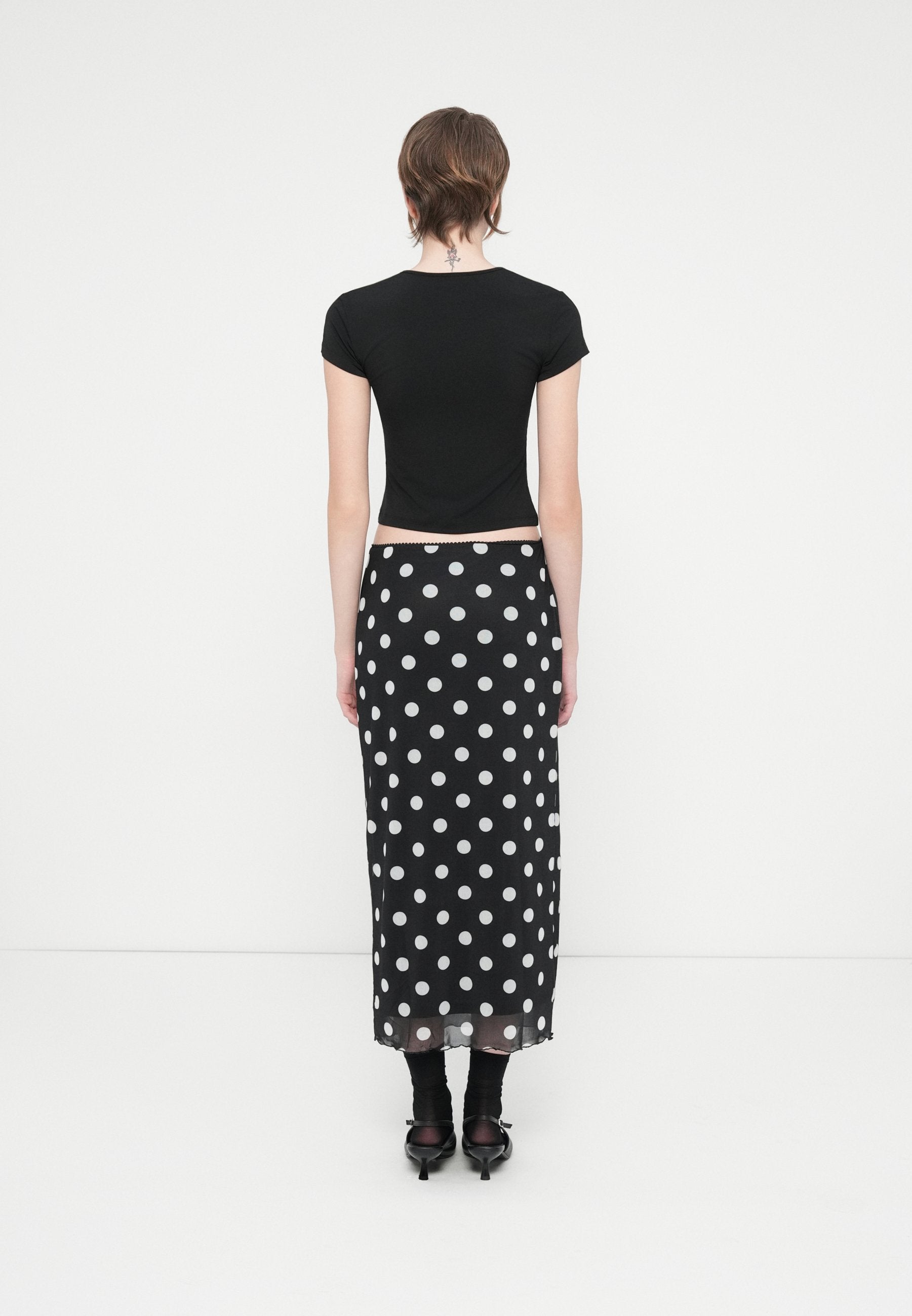 Noisy May Maxi Mesh