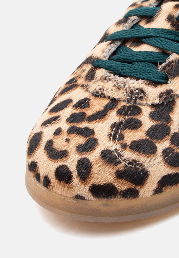 adidas Originals GAZELLE PRO