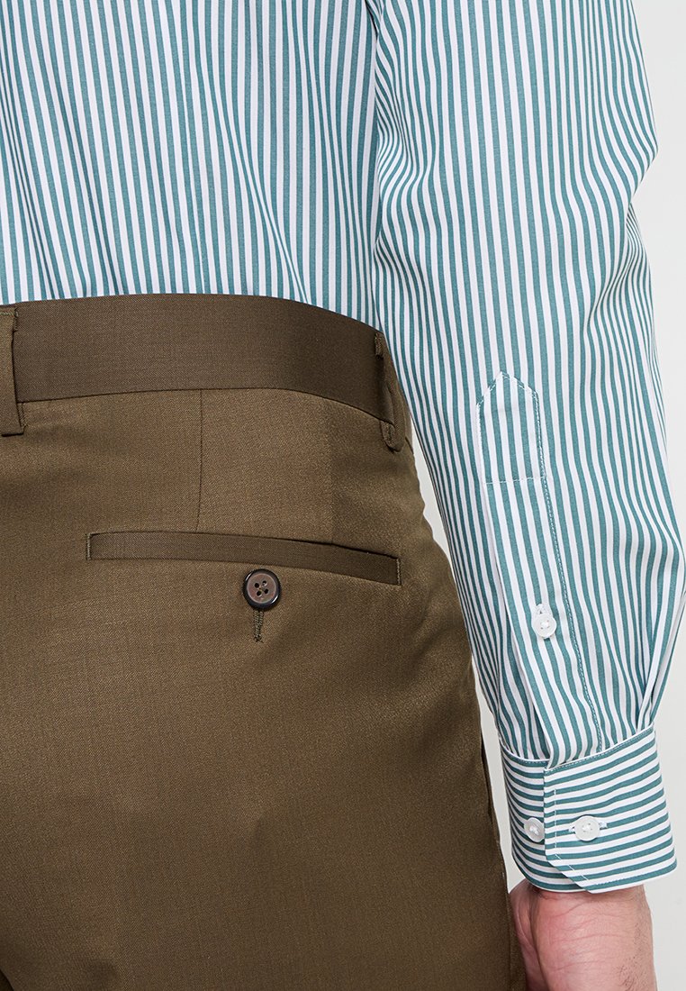 Michael Kors SLIM FIT