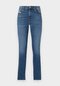Blaue Jeans aus Denim mit geradem Schnitt, fünf Taschen, Knopfverschluss und subtiler Ausbleichung. Glatte Textur und sauberer Saum.