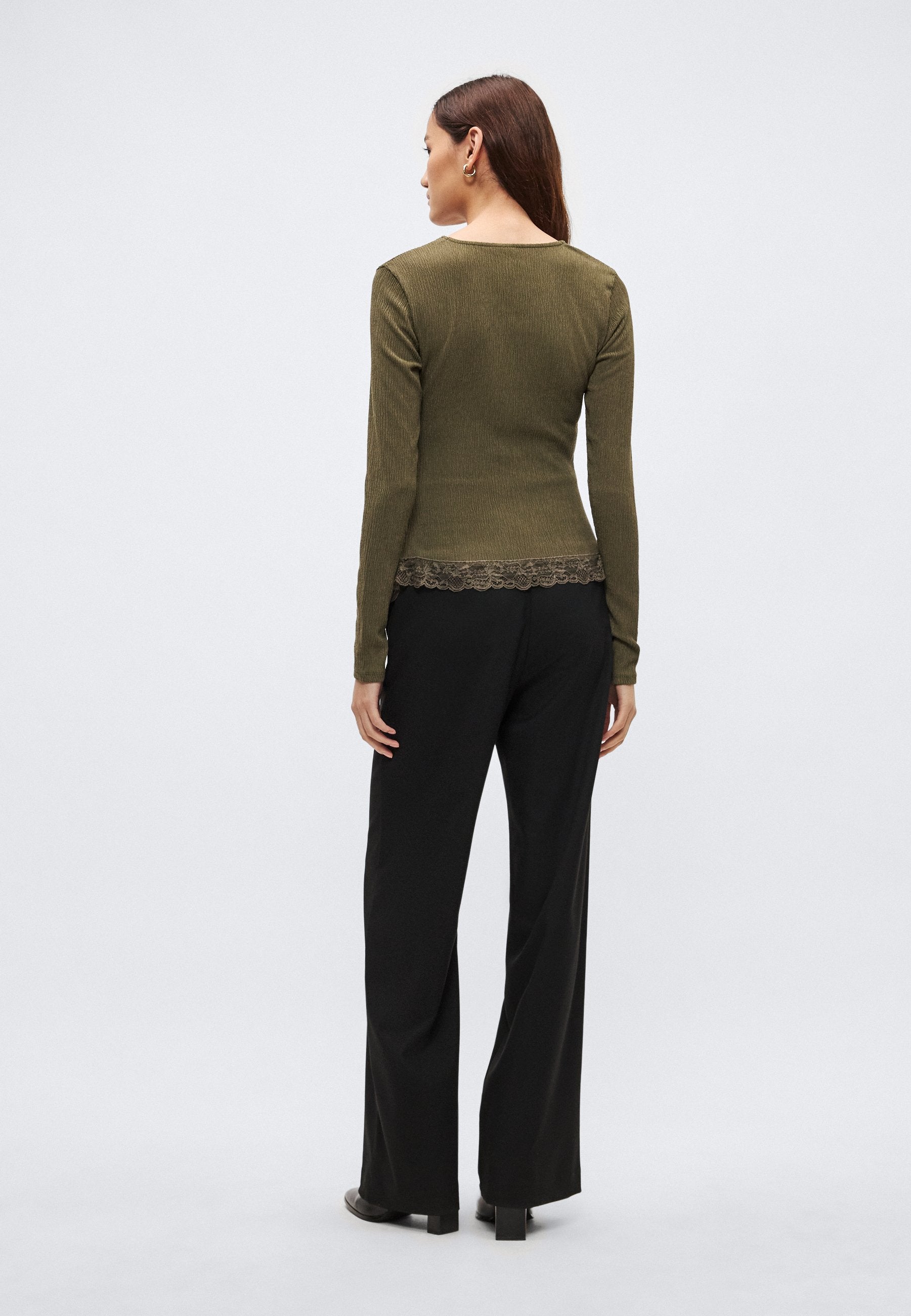 Gina Tricot ASYMMETRIC DETAIL