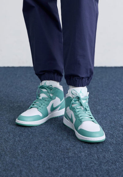Jordan AIR JORDAN 1 MID