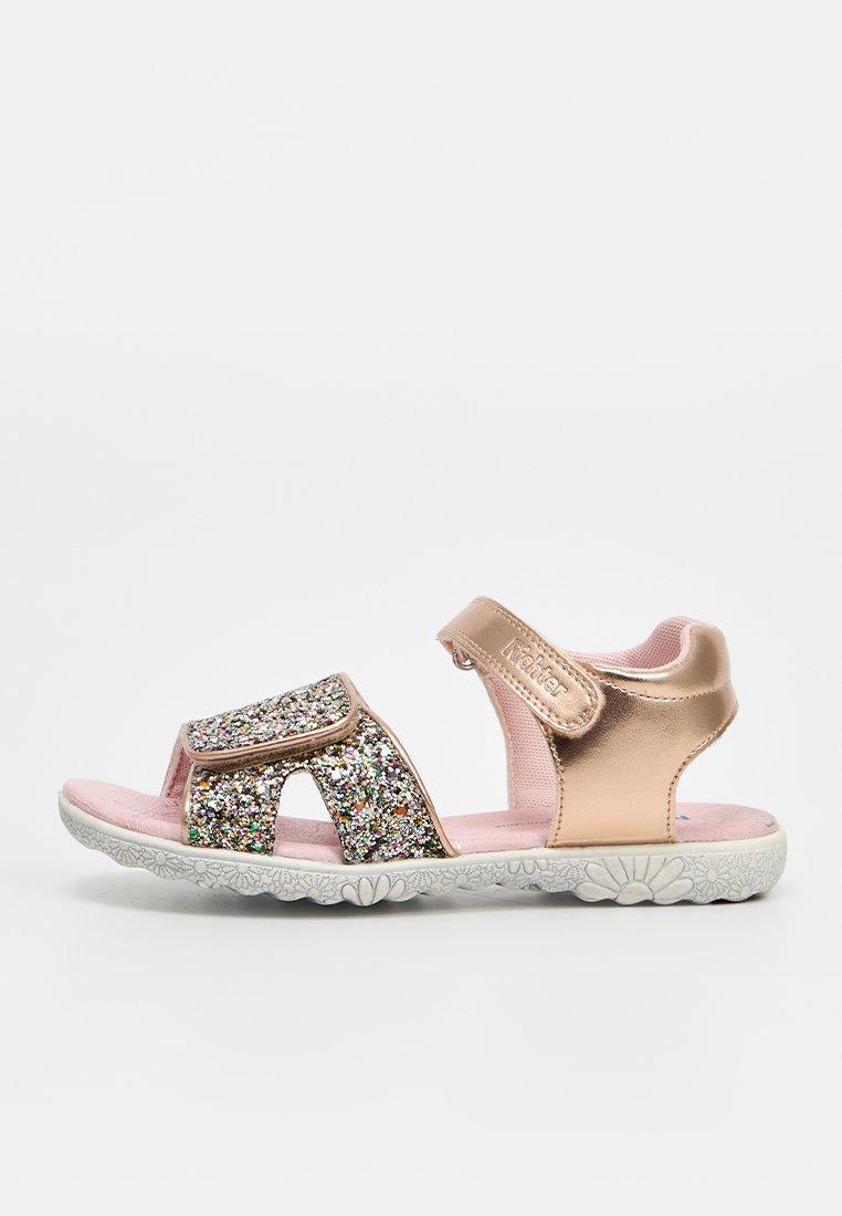 Kindersandale mit offenem Zehenbereich, rosegoldfarbenem Knöchelriemen und glitzerndem Vorderriemen, gepolsterter rosa Innensohle und weißer Sohle mit Blumenmuster.