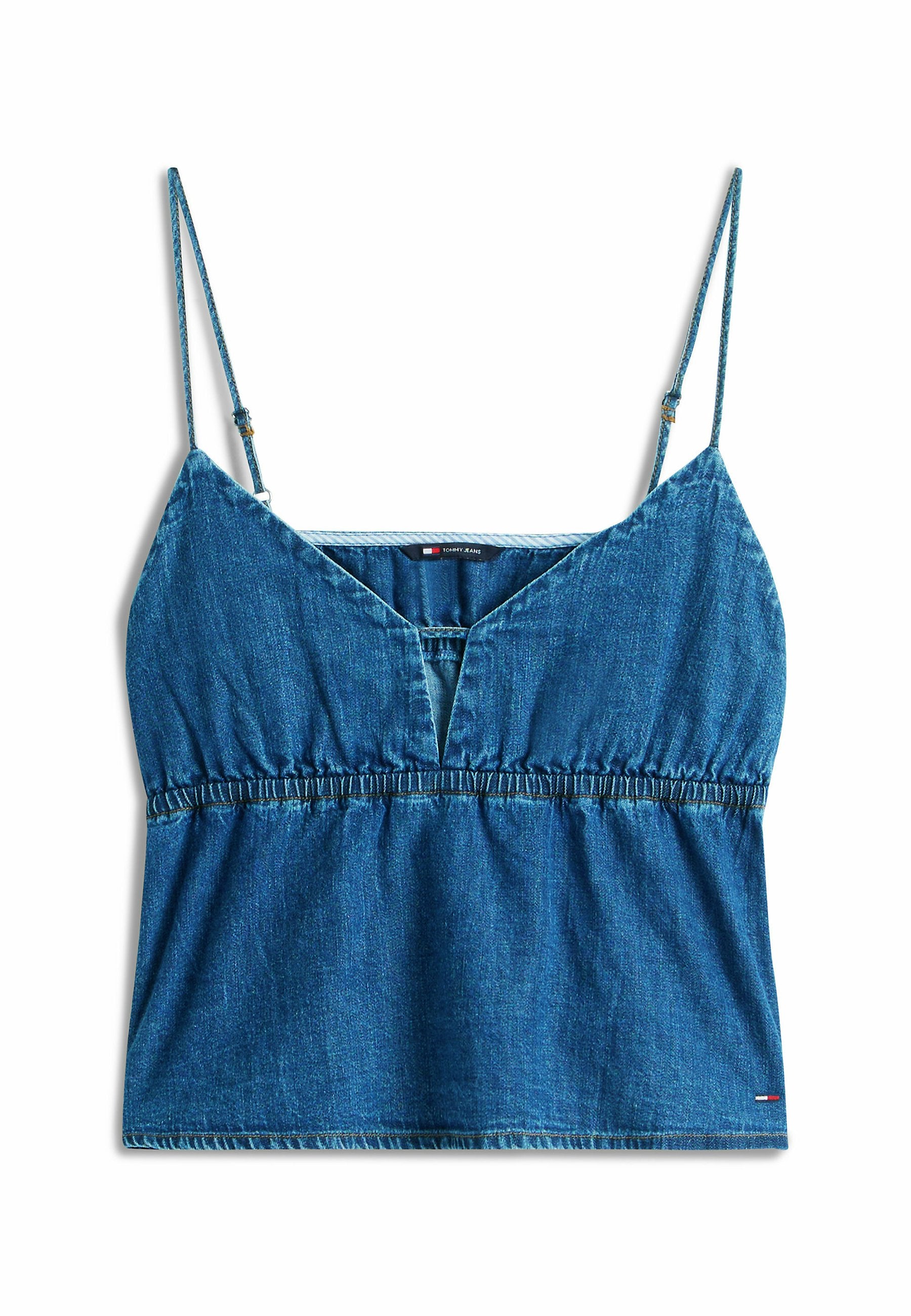 Jeansblaues Top mit Spaghettiträgern, V-Ausschnitt, elastischem Taillendetail und kleinem Tommy Jeans-Logo am unteren rechten Saum.