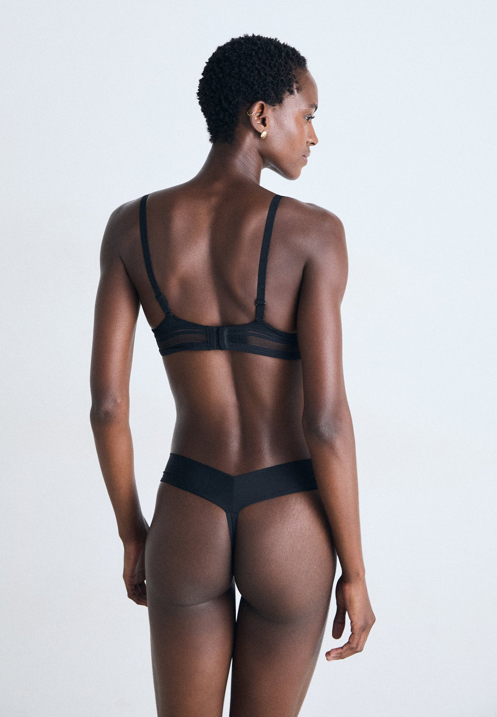 Triumph BODY MAKE UP ILLUSION
