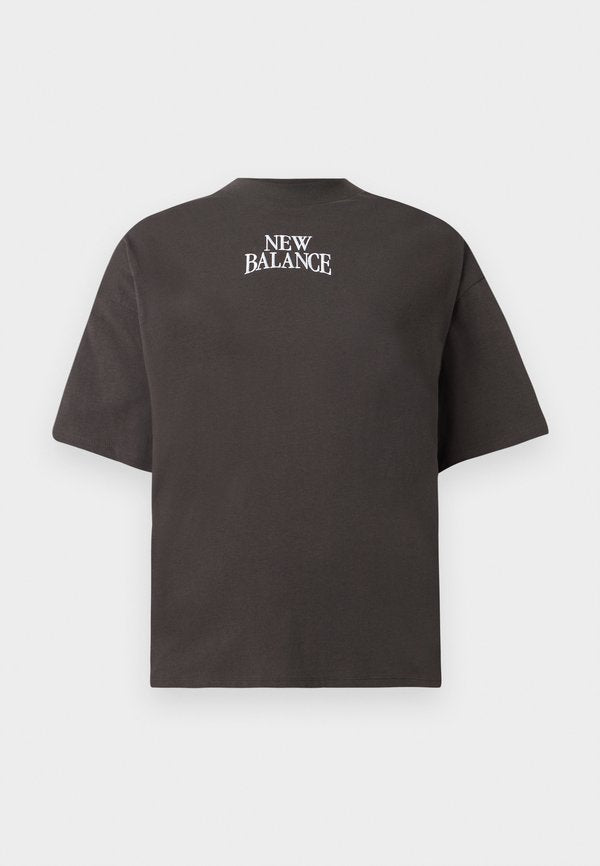 New Balance LINEAR HERITAGE OVERSIZED T-SHIRT - Print T-shirt - faded black