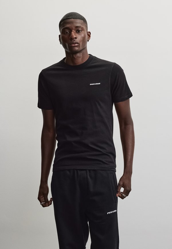 Pegador LOGO TEE