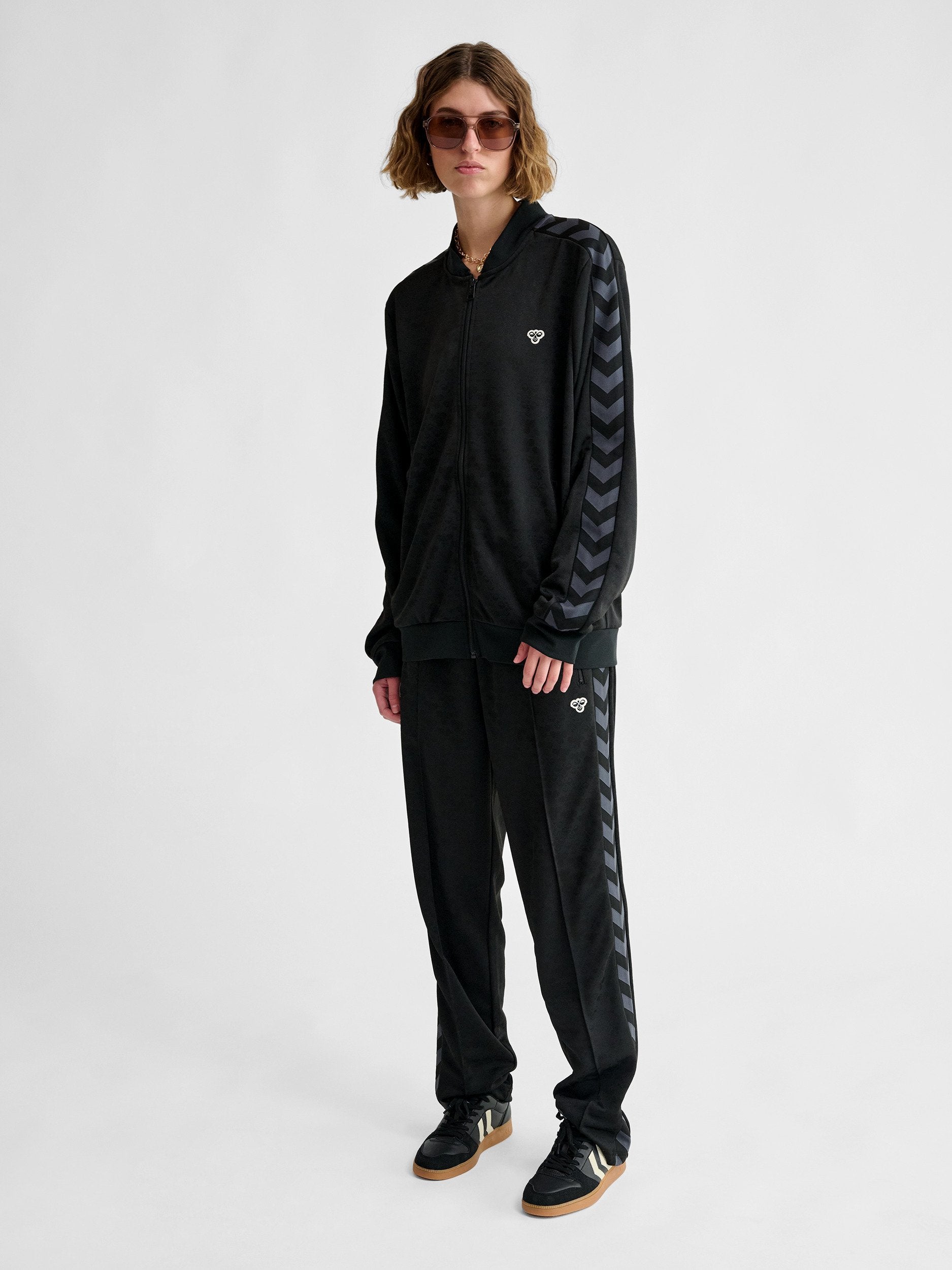 Hummel ARCHIVE REGULAR JACKET