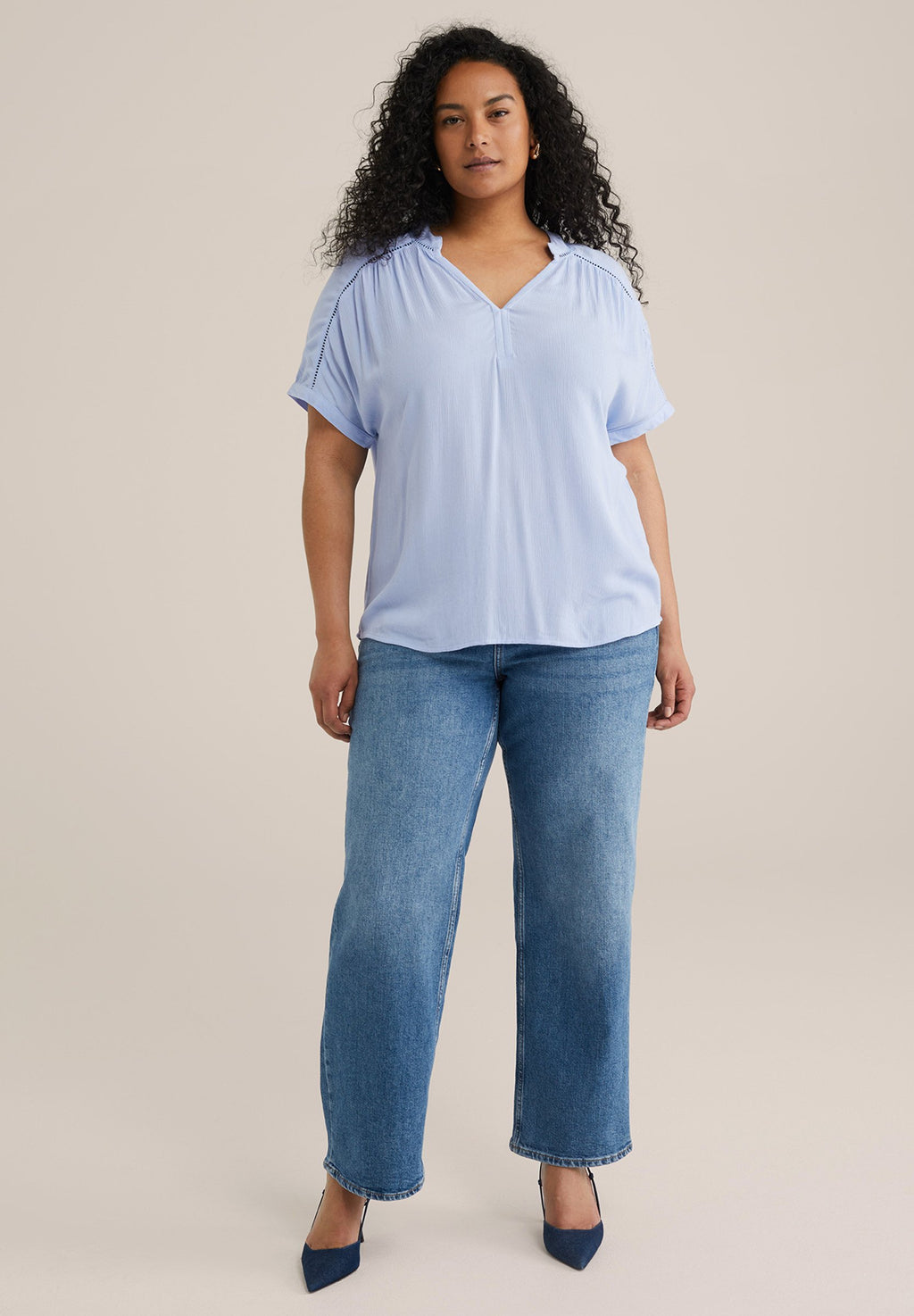 WE Fashion CURVE