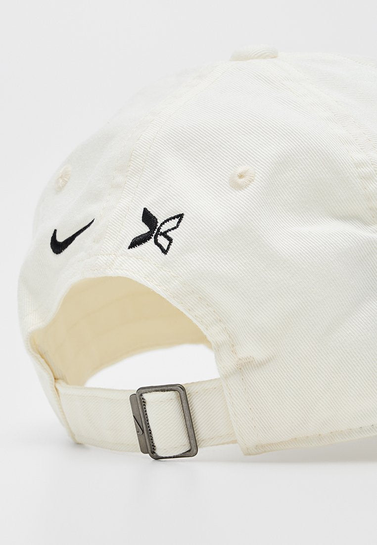 Nike Performance