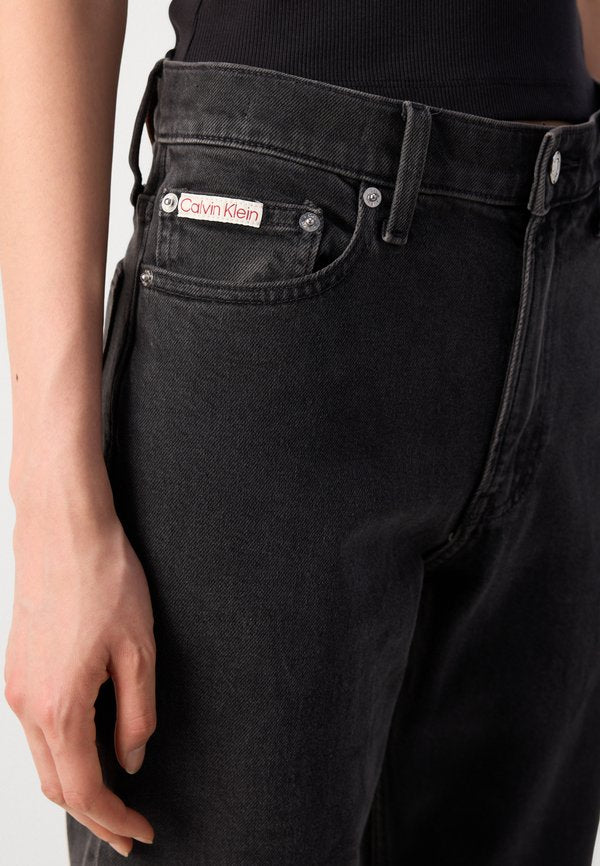 Calvin Klein Jeans MOM