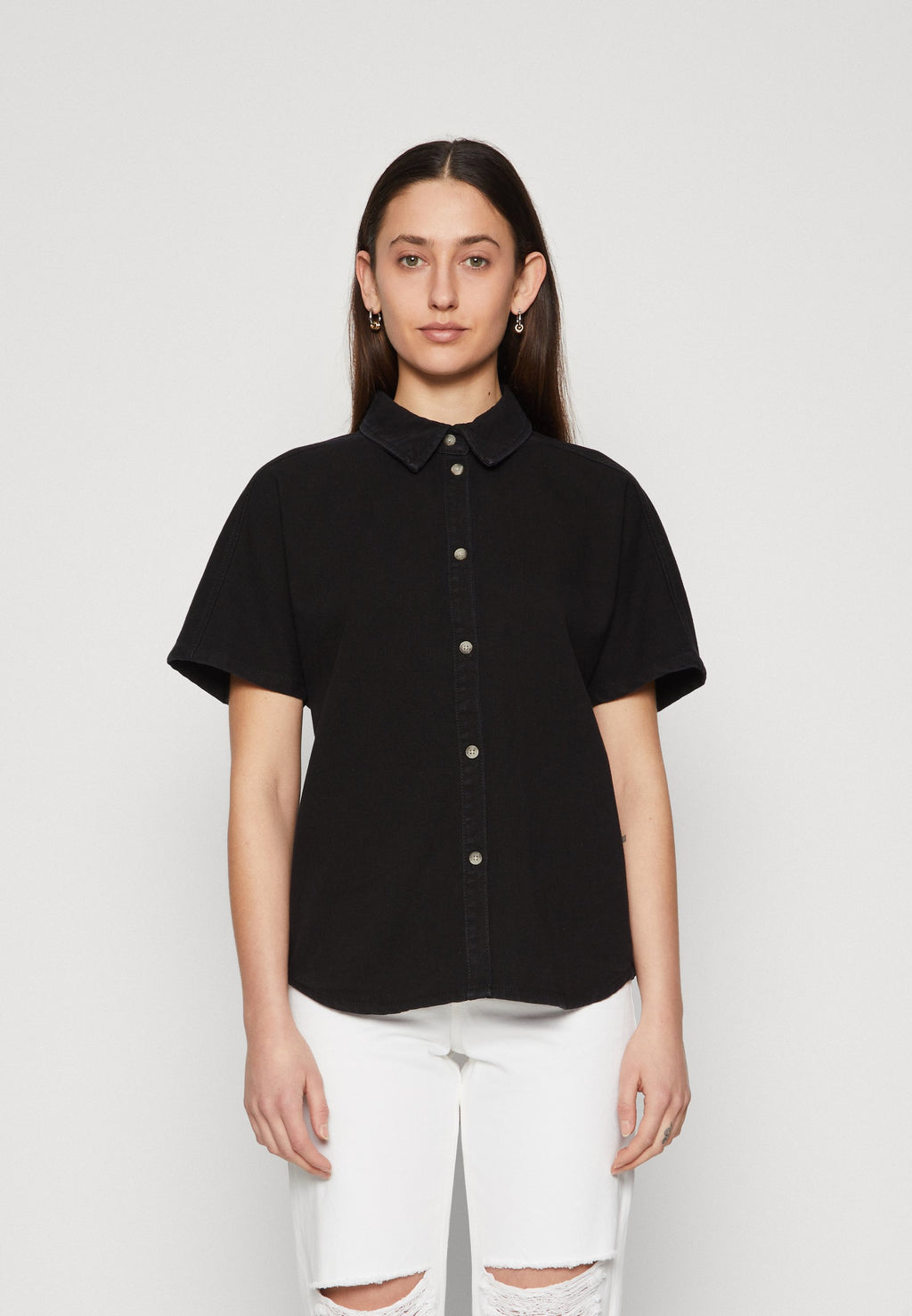 ONLKARLA SHIRT Media 3
