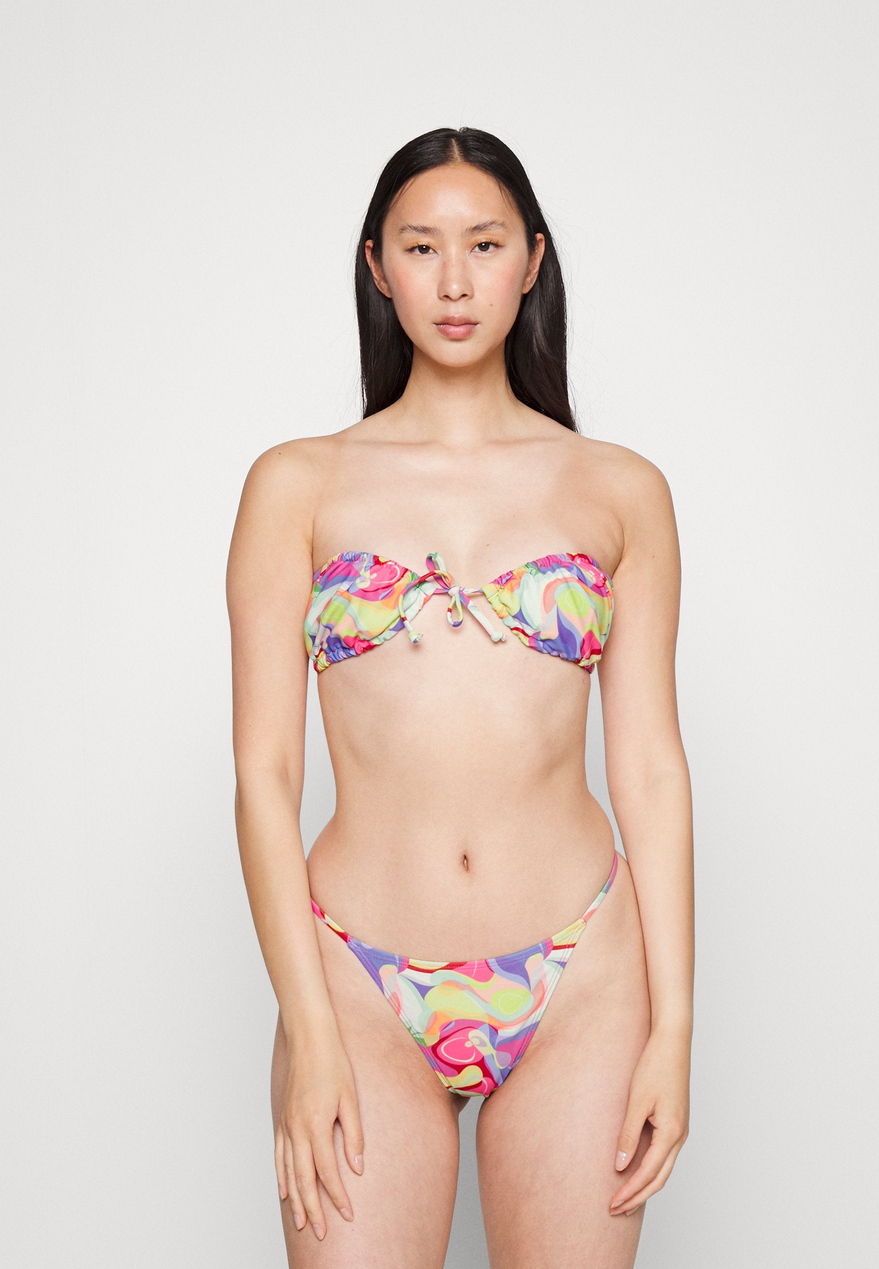 Missguided GIRAFFE PRINT TRIANGLE AND ITSY BITSY BOTTOM SET