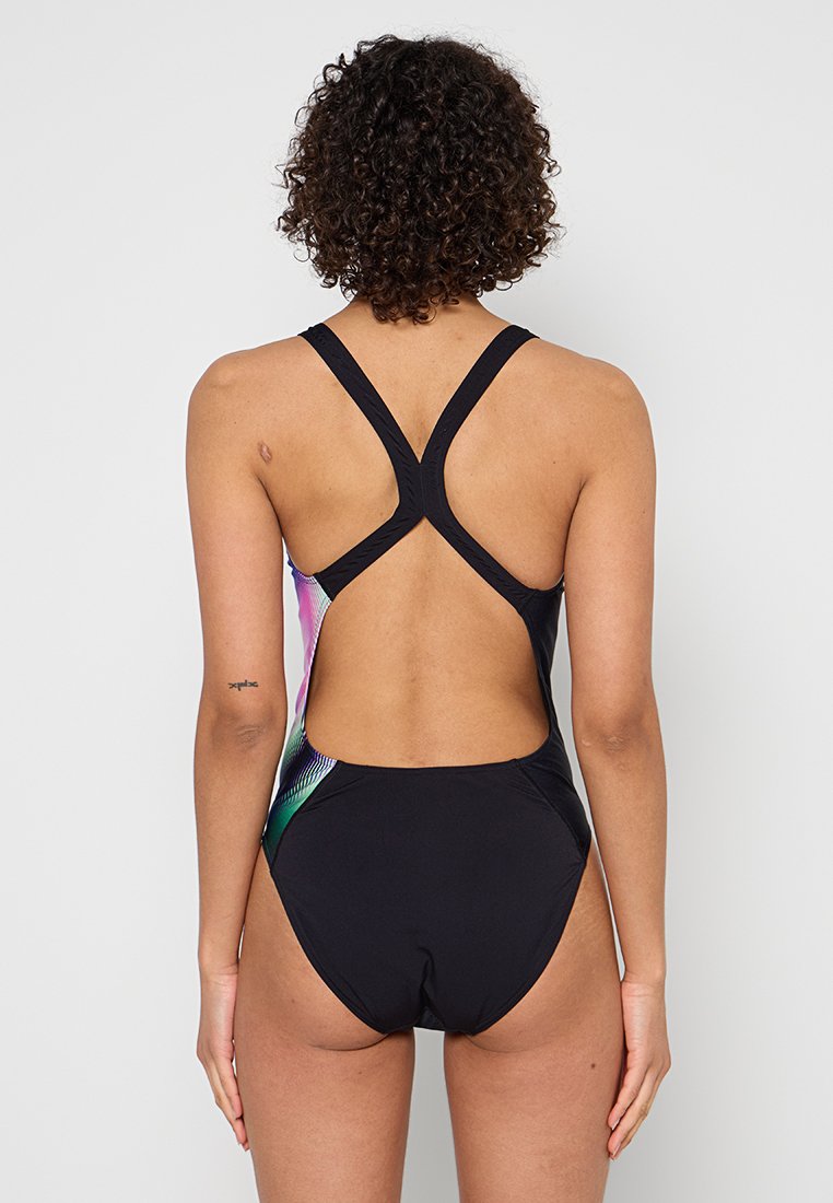 Speedo