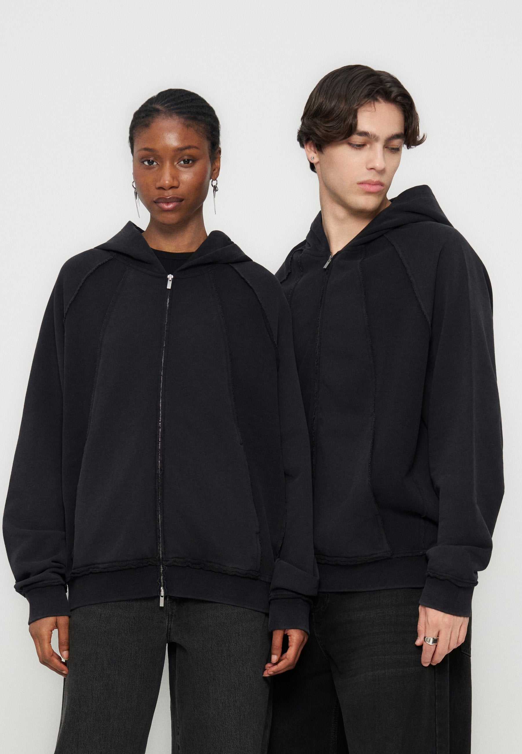 YOURTURN LOOSE FIT REVERSE SEAMS ZIP-UP HOODIE