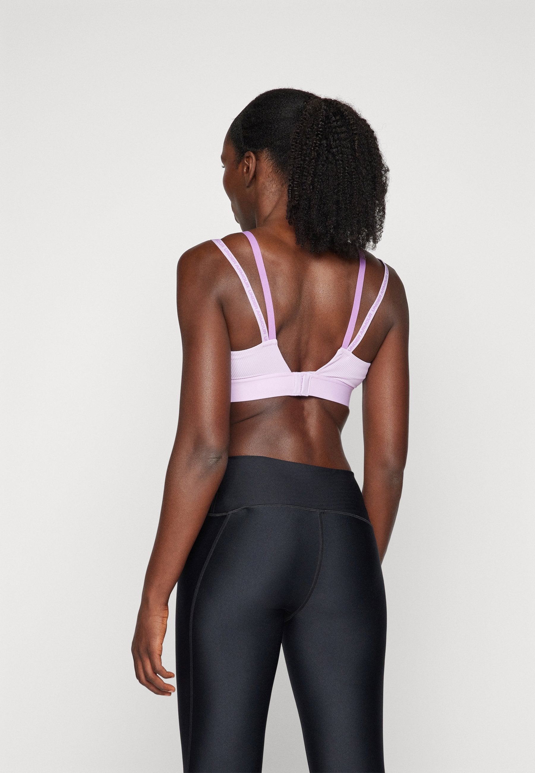 Under Armour INFINITY MID BRA