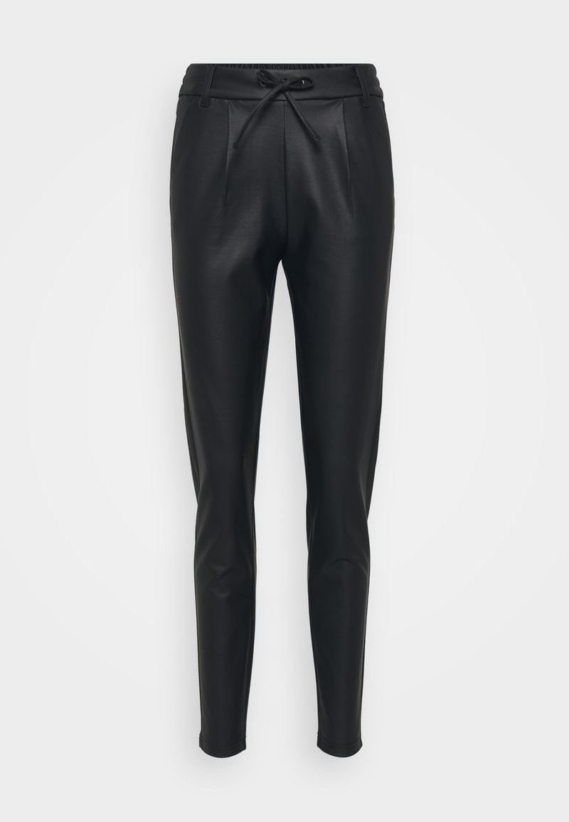 Schwarze, figurbetonte Hosen aus glattem, glänzendem Material mit einem elastischen Bund und Kordelzug. Ausgestattet mit vorderen Falten und schmal zulaufenden Beinen.