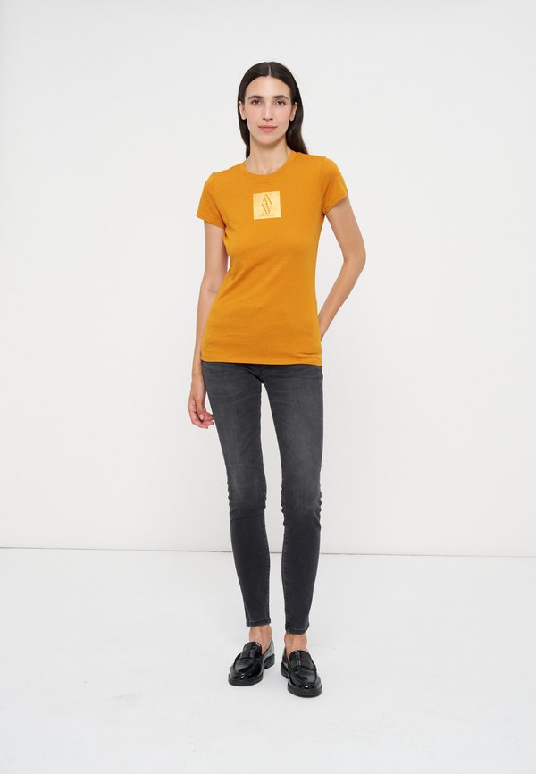 Armani Exchange