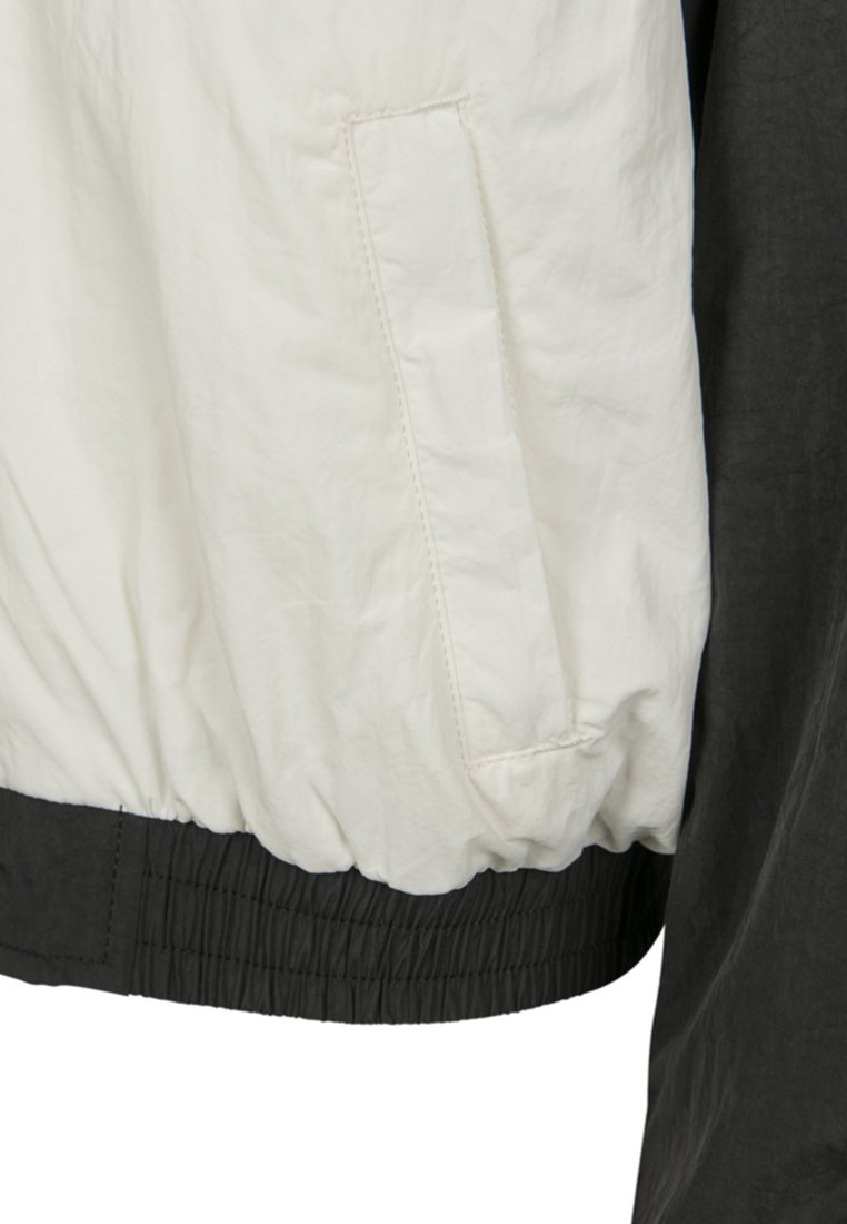 Urban Classics CRINKLE BATWING