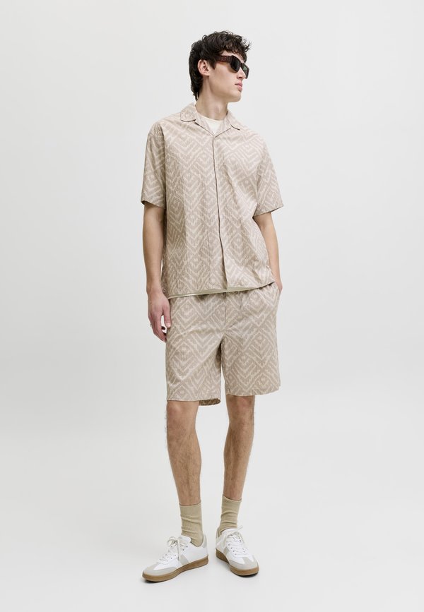 Jack & Jones JJMILO SET - Shirt - moonbeam