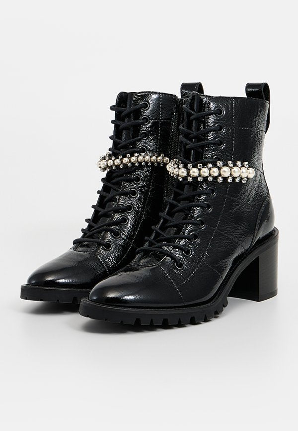 Jimmy Choo CRUZ
