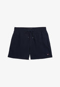 Tommy Hilfiger FLAG EMBROIDERY MID LENGTH SWIM SHORTS - Swimming shorts - desert sky