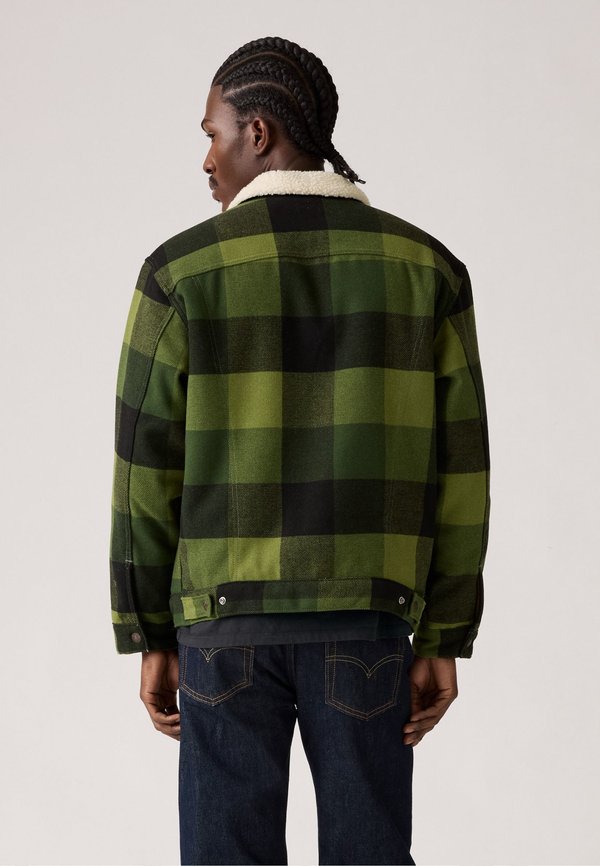 Levi's® RELAXED FIT