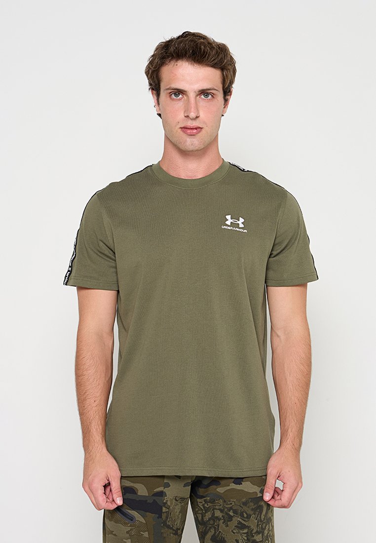 Under Armour LOOSE FIT