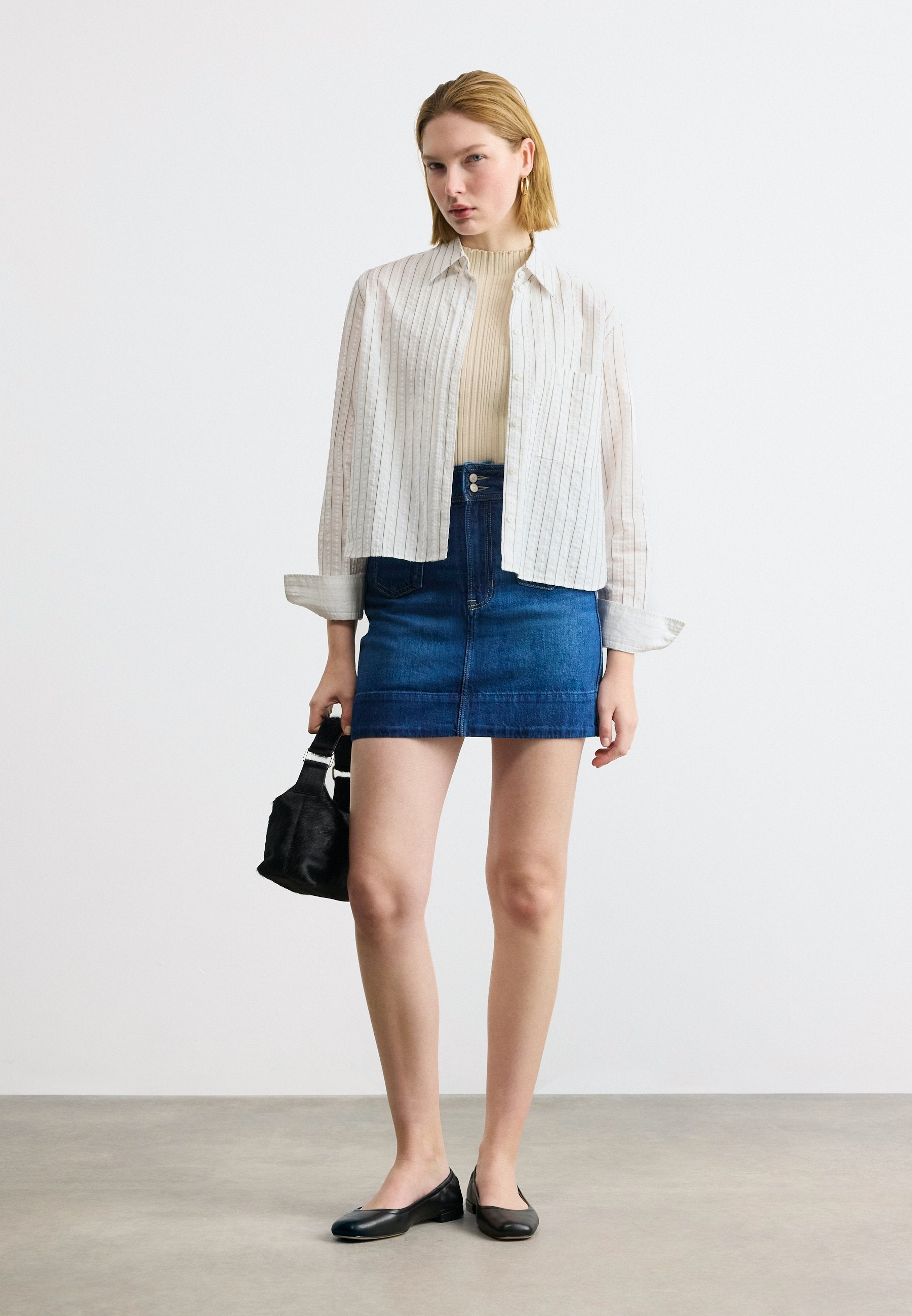 BOSS SKIRT 1.0