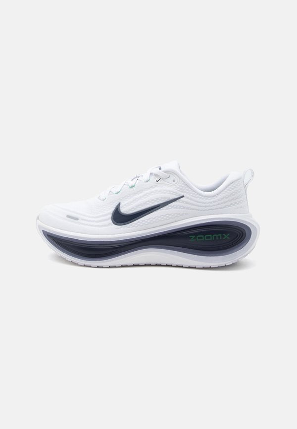 Nike Performance VOMERO PLUS - Road running shoes - white/midnight navy/green spark/world indigo/football grey