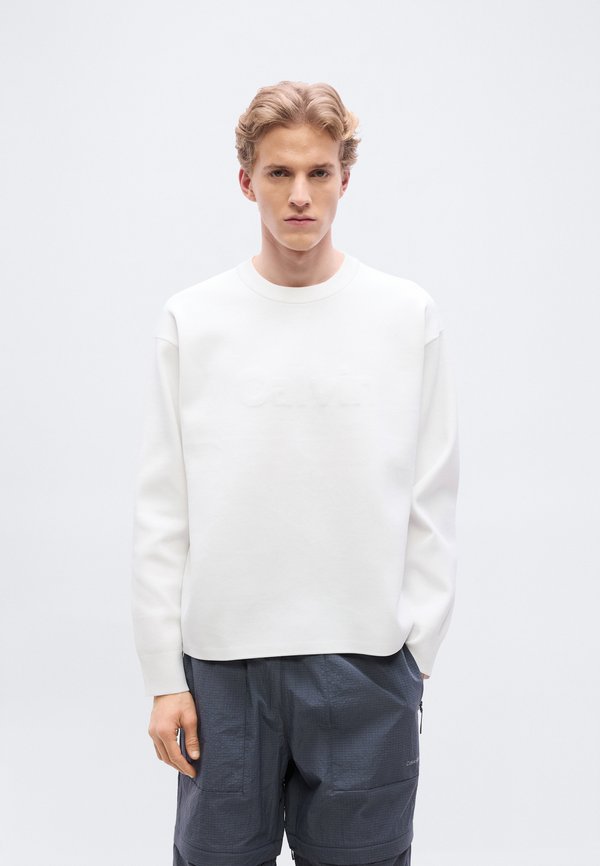 Calvin Klein Jeans 3D CHEST LOGO MODERN