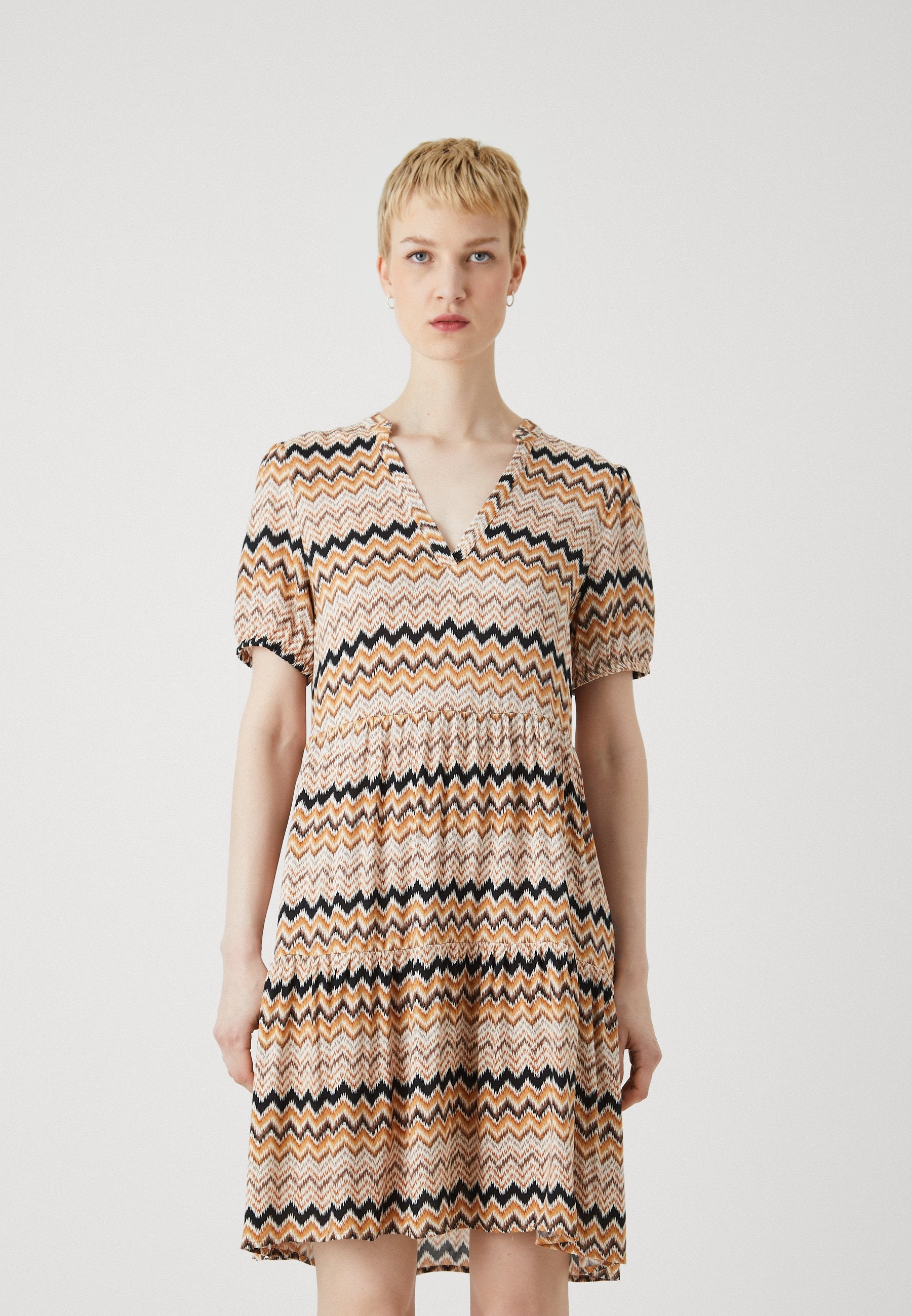 ONLNOVA LIFE THEA DRESS Media 3