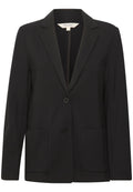 Schwarzer Blazer aus glattem Stoff mit einem Reverskragen, zwei Fronttaschen und einem Ein-Knopf-Verschluss. Schlichtes und tailliertes Design.