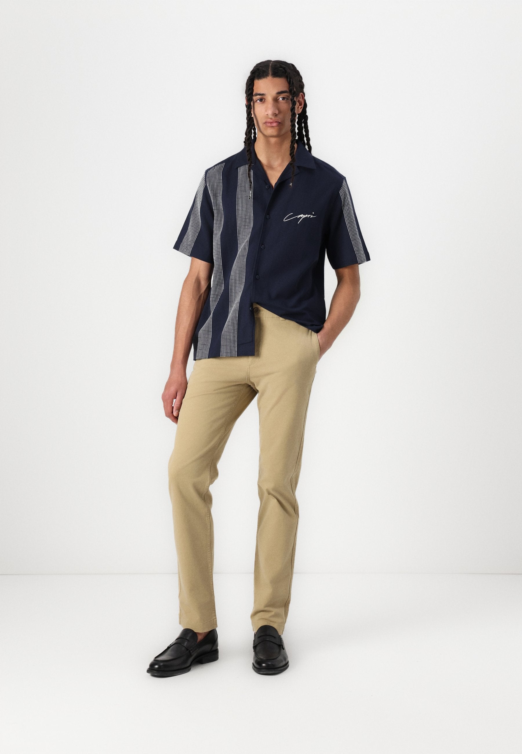 ONSSEIO EMB DETAILED SS SHIRT 0323 Media 2