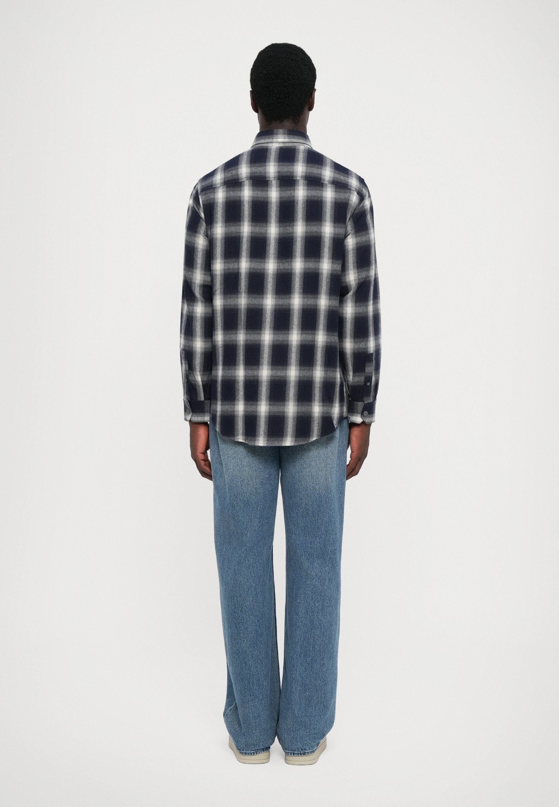 SHIRT Media 4