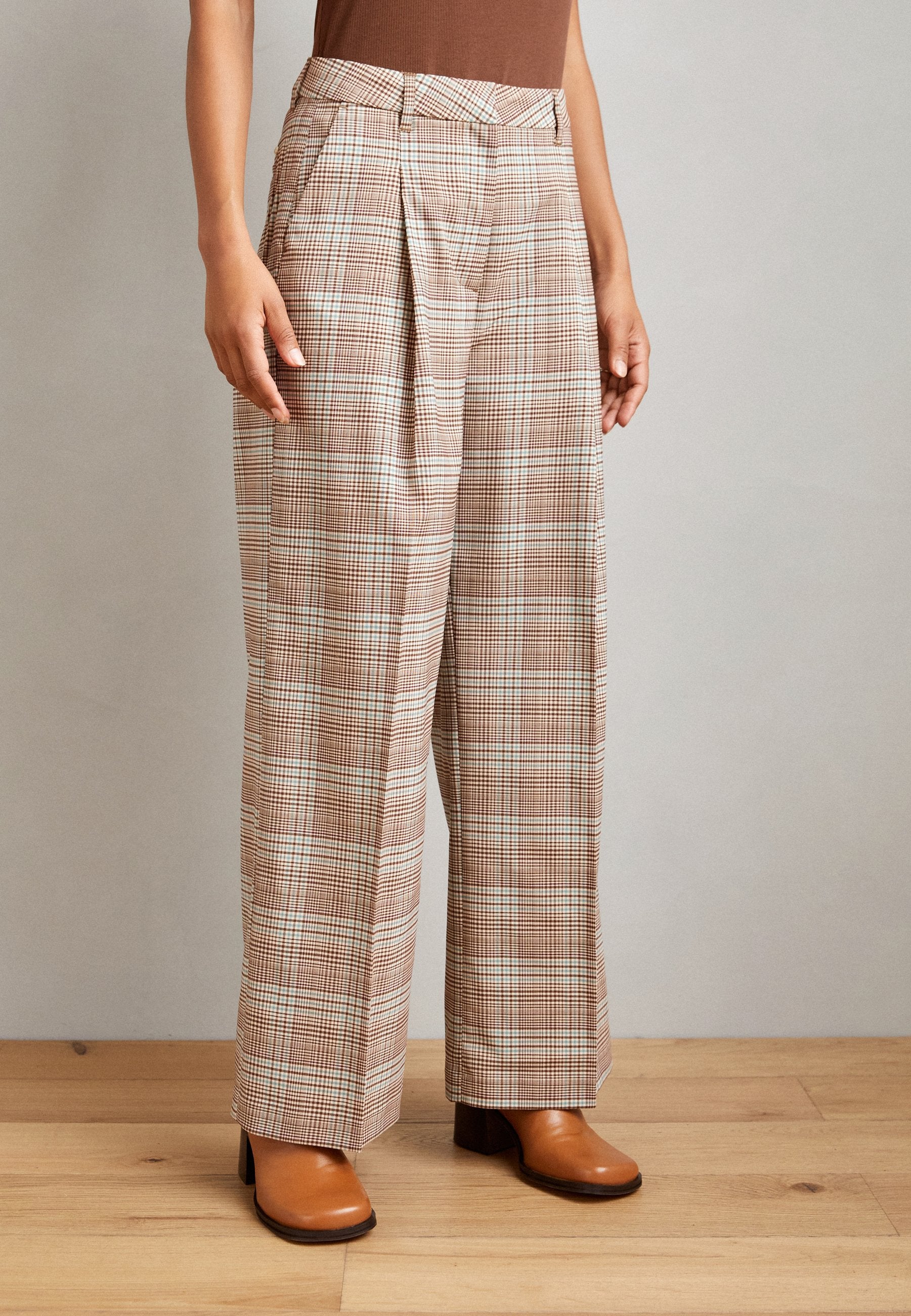 Scotch & Soda ROSE PLEATED HIGH RISE WIDE LEG CHECK PANT