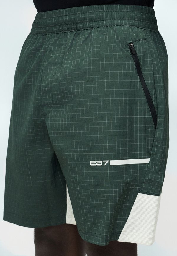 EA7 Emporio Armani TRAIN LOGO SERIES