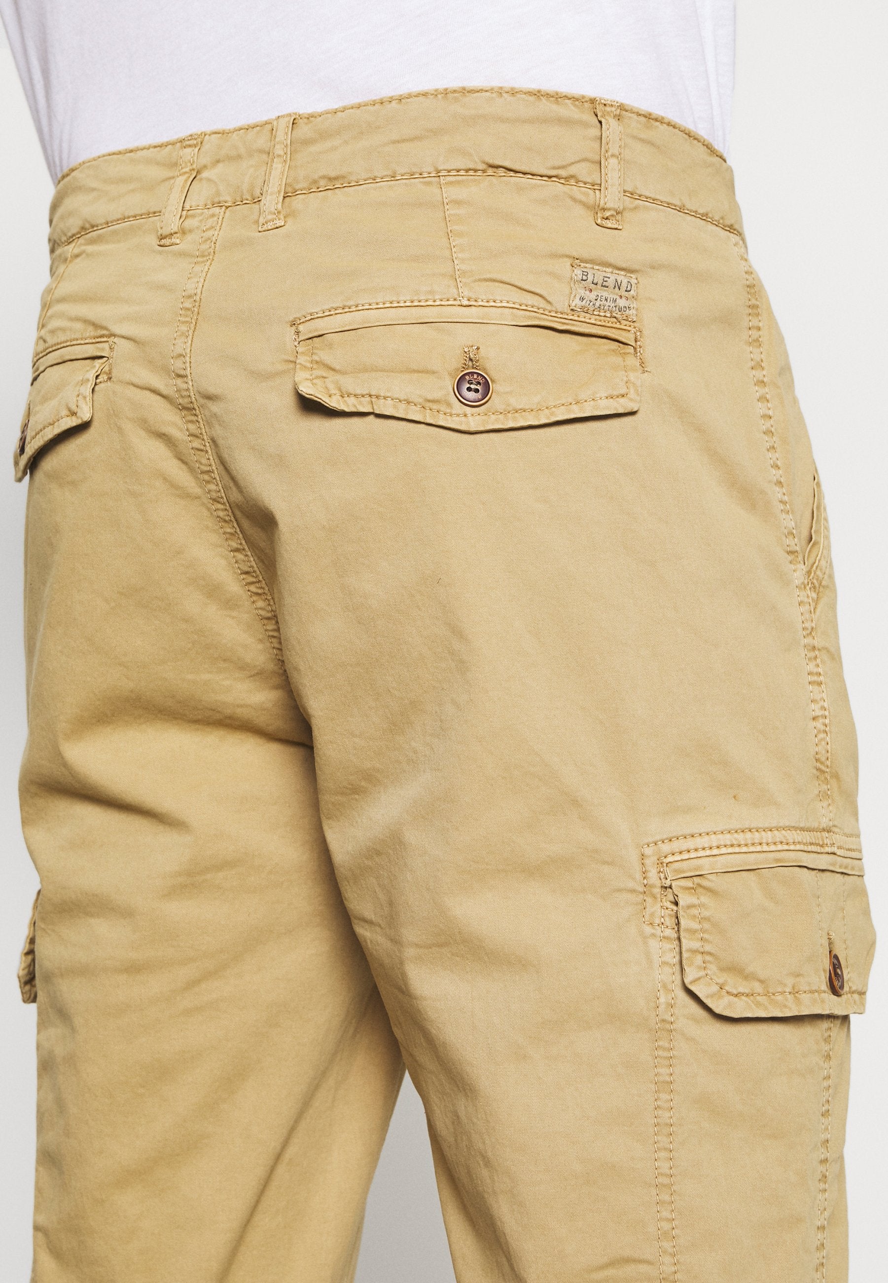 BHNAN REGULAR FIT SLIM LEG Media 5