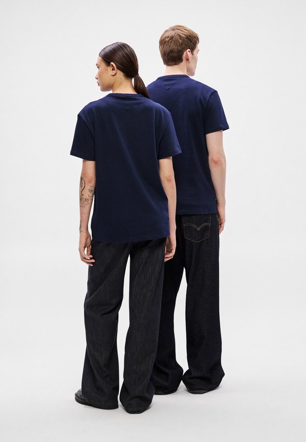 Tommy Jeans LOGO APPLIQUÉ JERSEY T-SHIRT