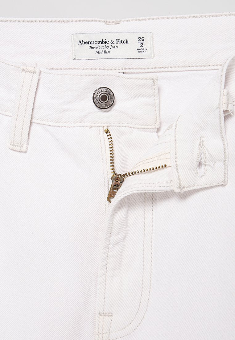 Abercrombie & Fitch RELAXED FIT