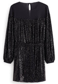 Schwarzes Kleid mit einem glitzernden unteren Teil und geraffter Textur, langen Ärmeln und einem Rundhalsausschnitt mit einem Schlüssel-Ausschnitt hinten.