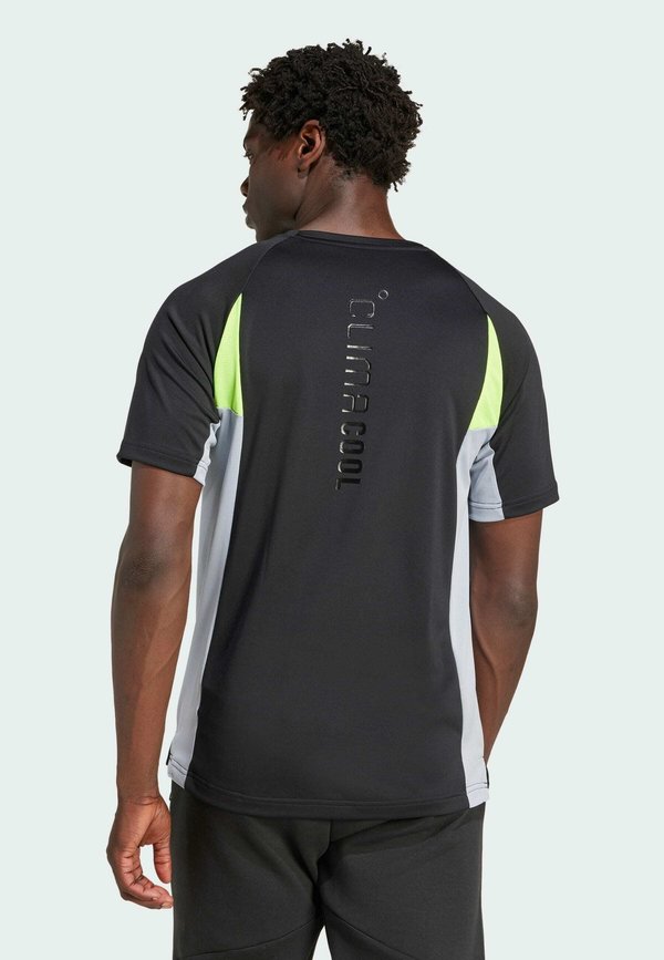 adidas Performance TECH APPAREL COLORBLOCK