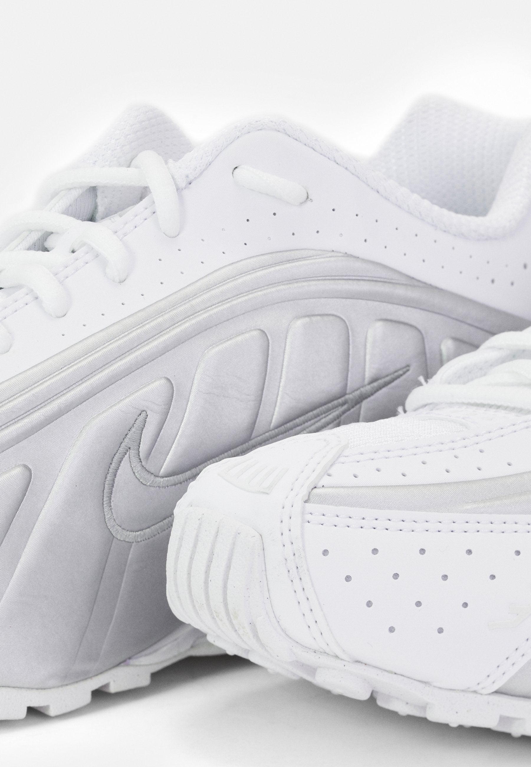 Nike Sportswear SHOX R4