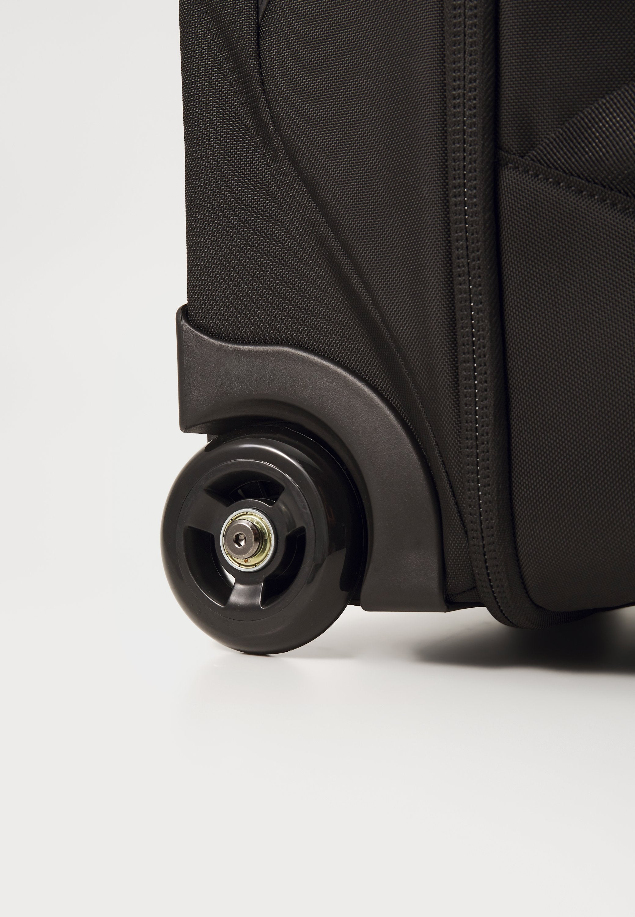 Peak Performance VERTICAL CABIN TROLLEY UNISEX