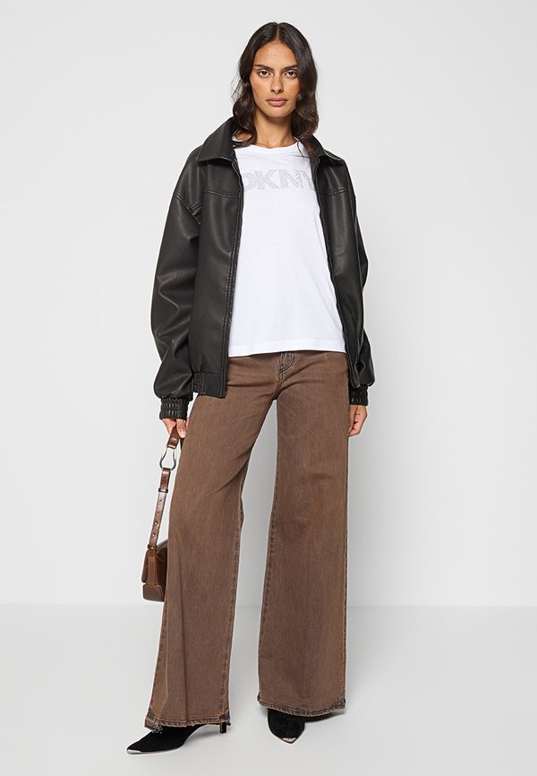 DKNY